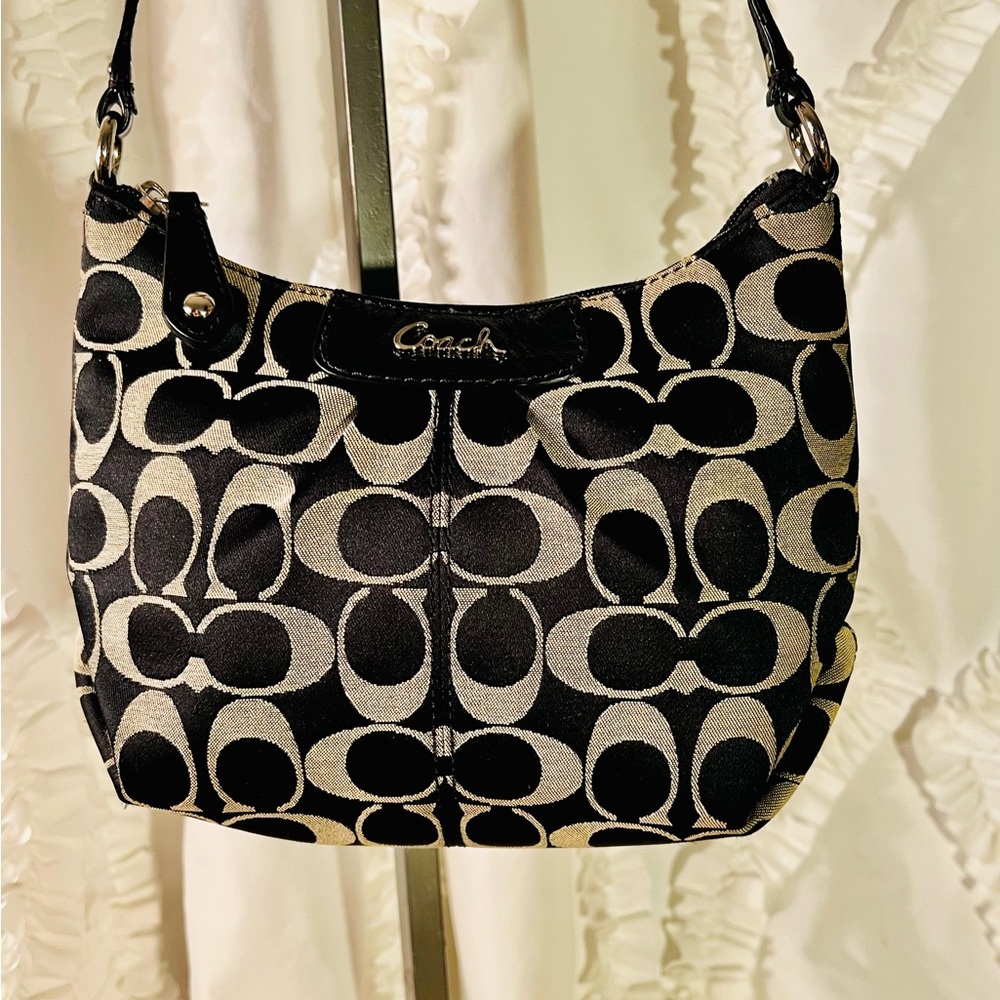 COACH Small sig C crossbody/shoulder bag - Picture 1 of 5